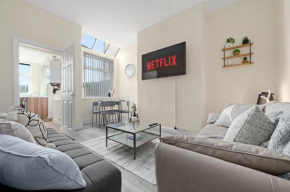 Accessible 4Bedroom in Manchester Perfect for Contractors & Families w Free Parking